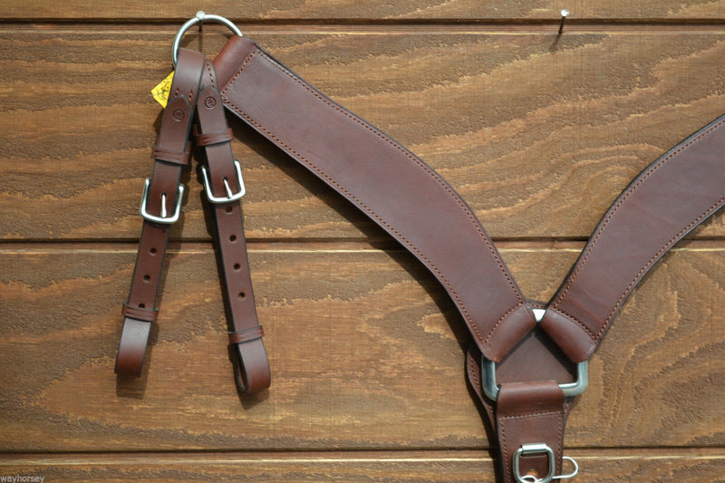 Close Up View 2.5" Shaped Roping Breast Collar with Double Tugs.   Constructed of finest quality dark oiled Hermann Oak harness leather.   