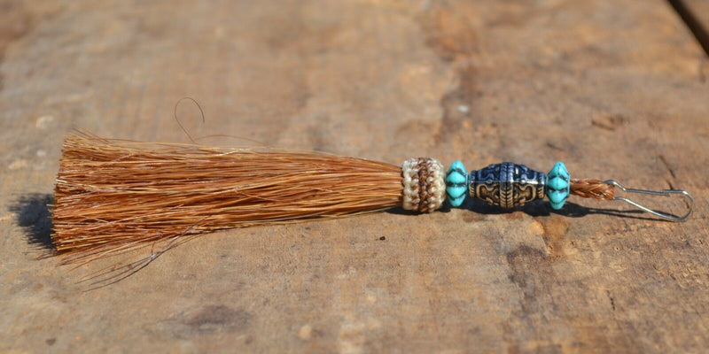 Close Up View 4 1/2" total length horsehair zipper pull with spring clip. Handmade horsehair various colors and beading pattern. Sorrel-Turquoise/Silver/Turquoise
