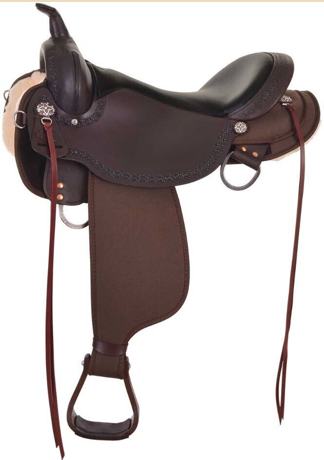 17" Circle Y High Horse Daisetta Trail Saddle - Walnut - Wide Bars