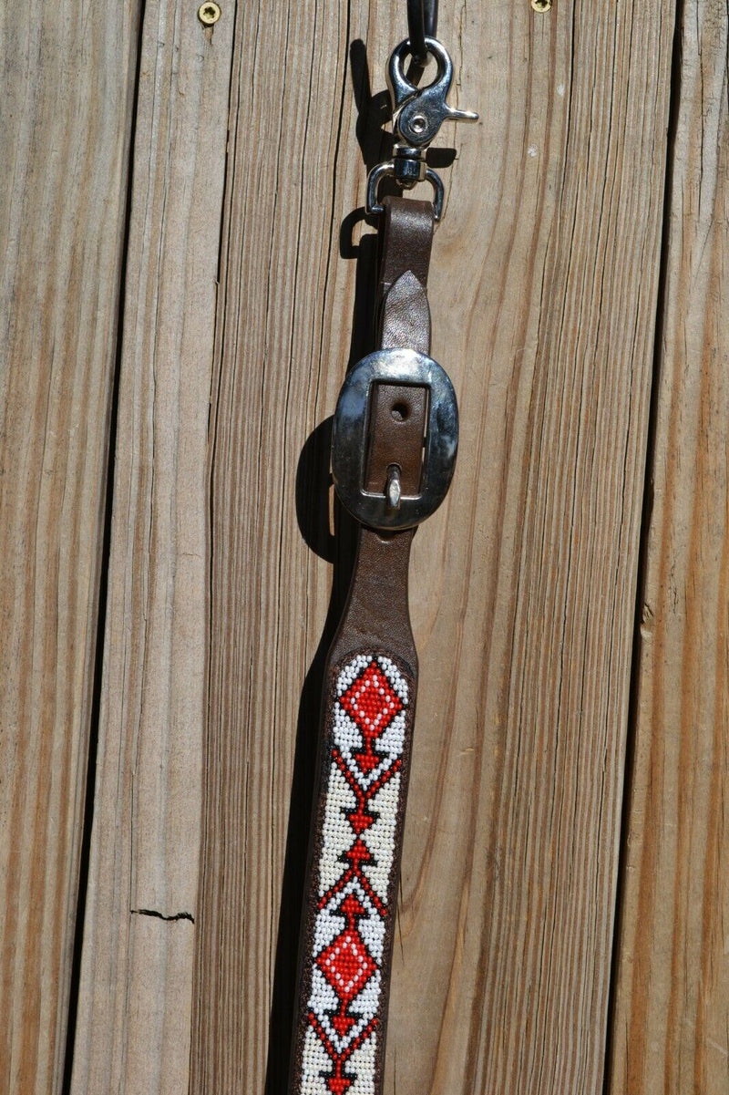 Close Up View Sissor Snaps. Cashel Breast Collar Wither Strap Beaded Arrow - White / Red / Black